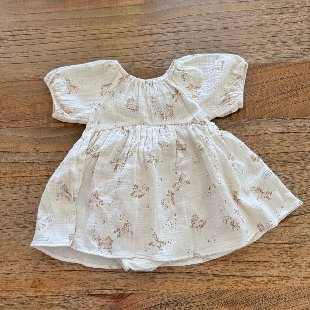 Quincy Mae Bella Dress & Bloomers Unicorns - Size 3-6 months - Picture 1 of 5